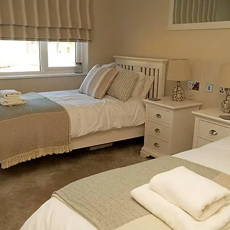 Hollicarrs - Cherry Blossom Hotel 5*